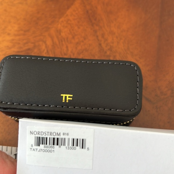 TOM FORD  leather lipstick, NWT - Picture 6 of 13